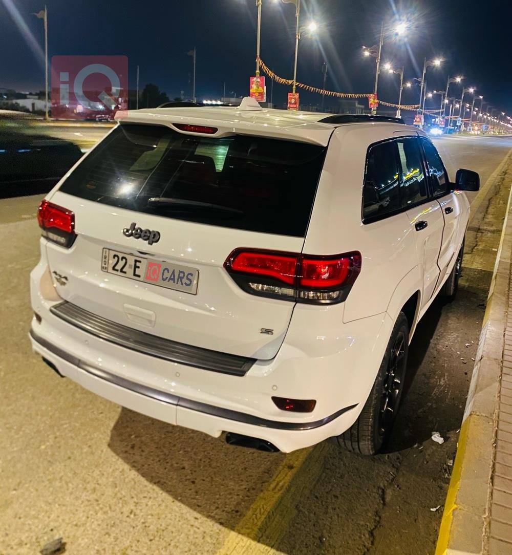 جيب جراند شيروكي